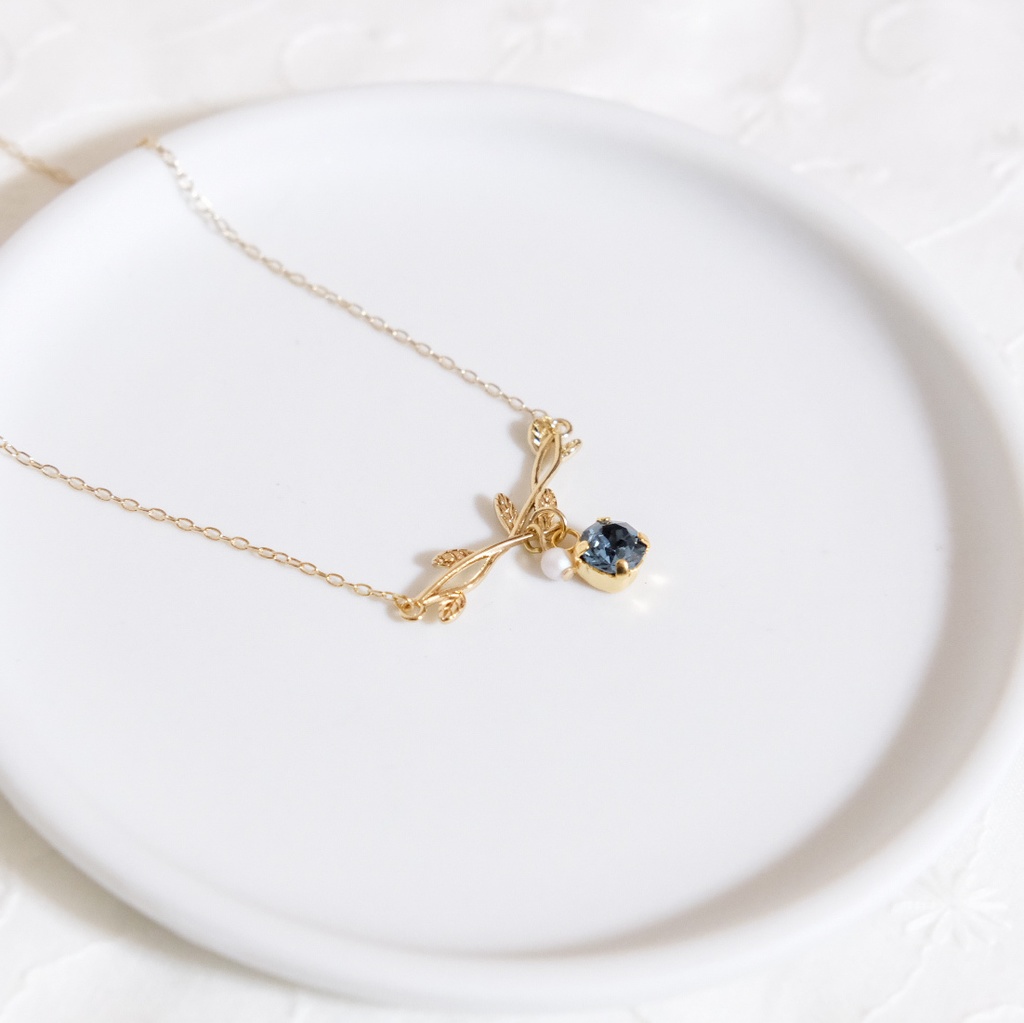 刀剣乱舞イメージ 小枝とクリスタルガラスのネックレス