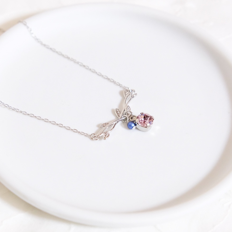 刀剣乱舞イメージ 小枝とクリスタルガラスのネックレス