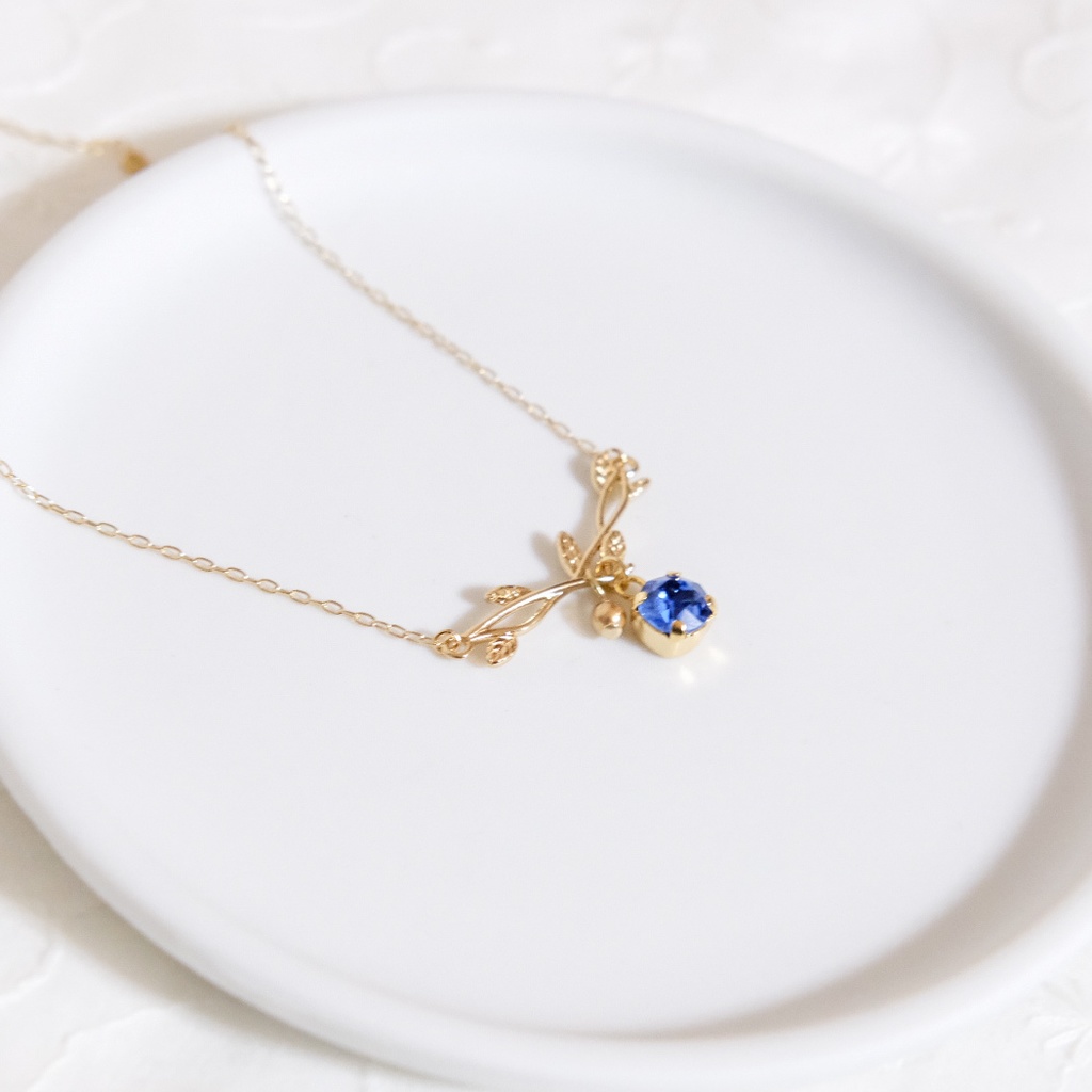 刀剣乱舞イメージ 小枝とクリスタルガラスのネックレス