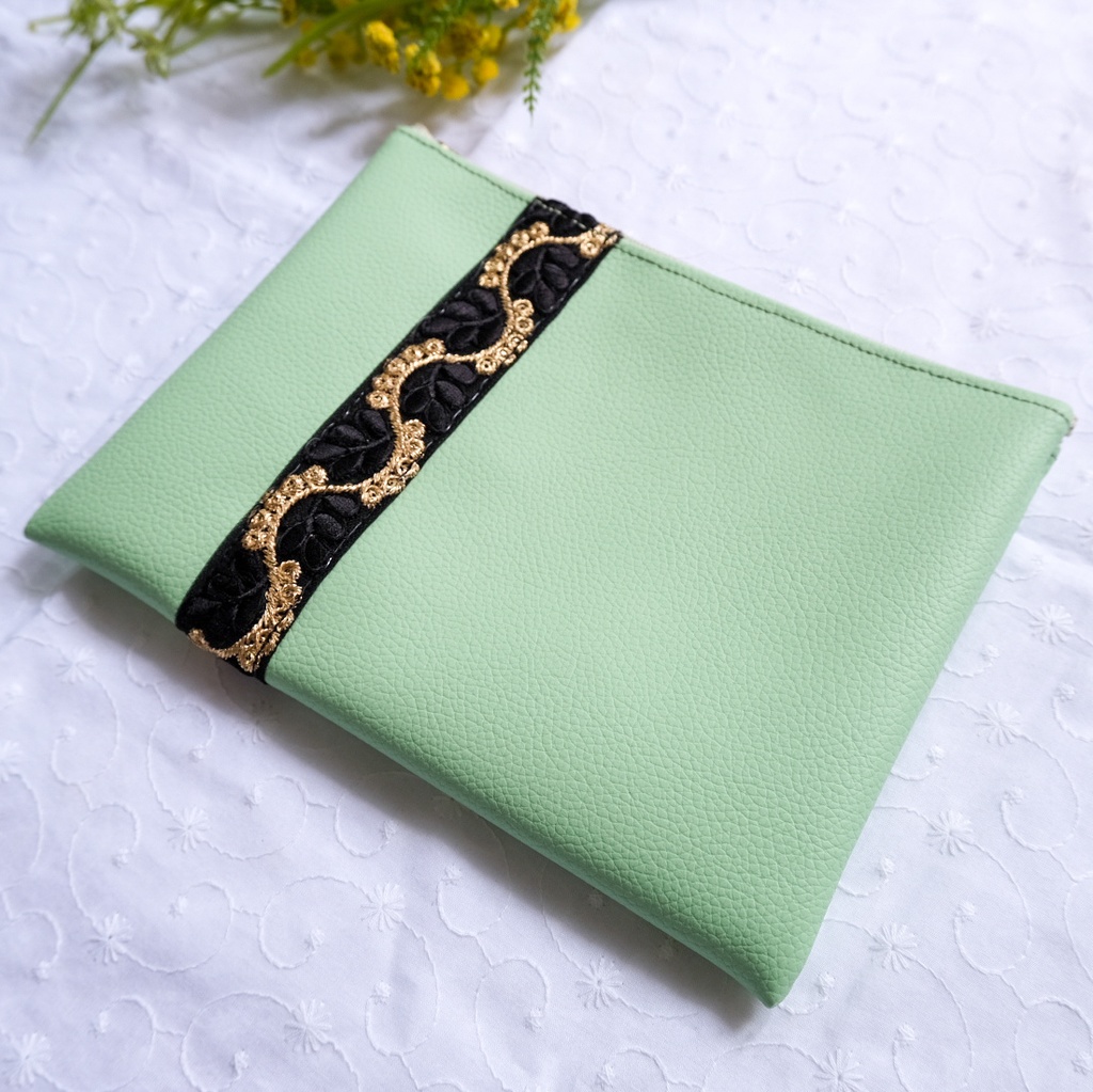 刀剣乱舞 フラットポーチ フェイクレザーver. 山姥切国広 髭切 膝丸