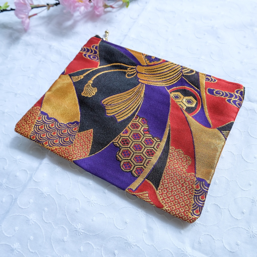 刀剣乱舞 金襴ver. フラットポーチ 大倶利伽羅 山姥切国広