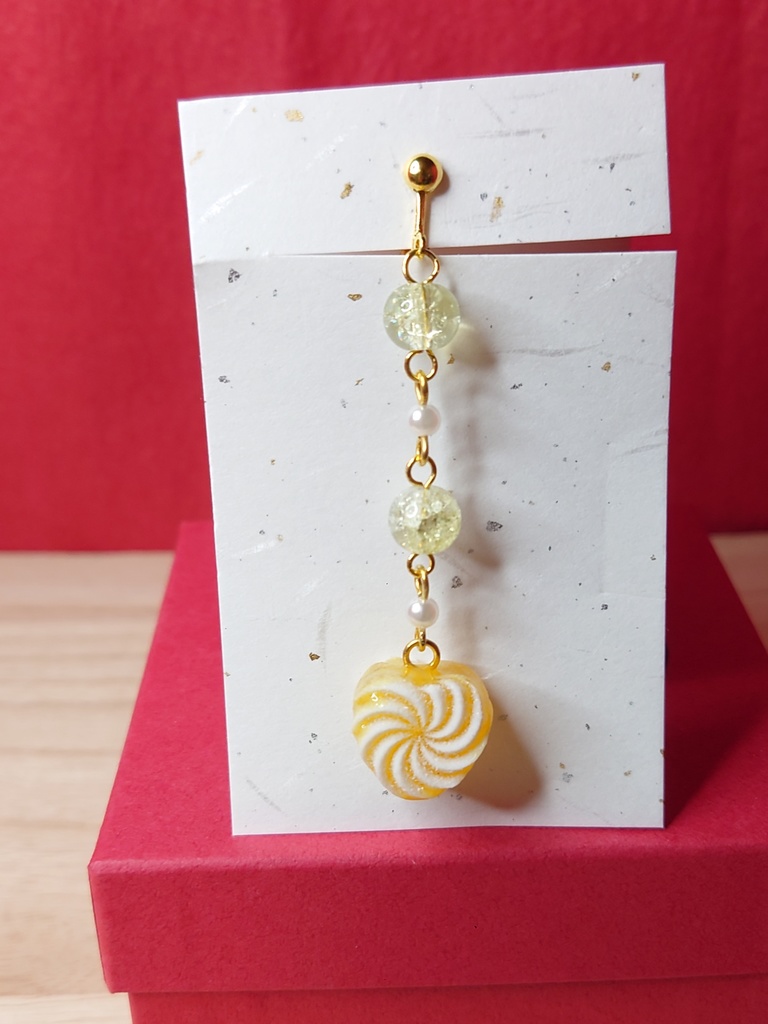 黄色の飴玉イヤリング 片耳用