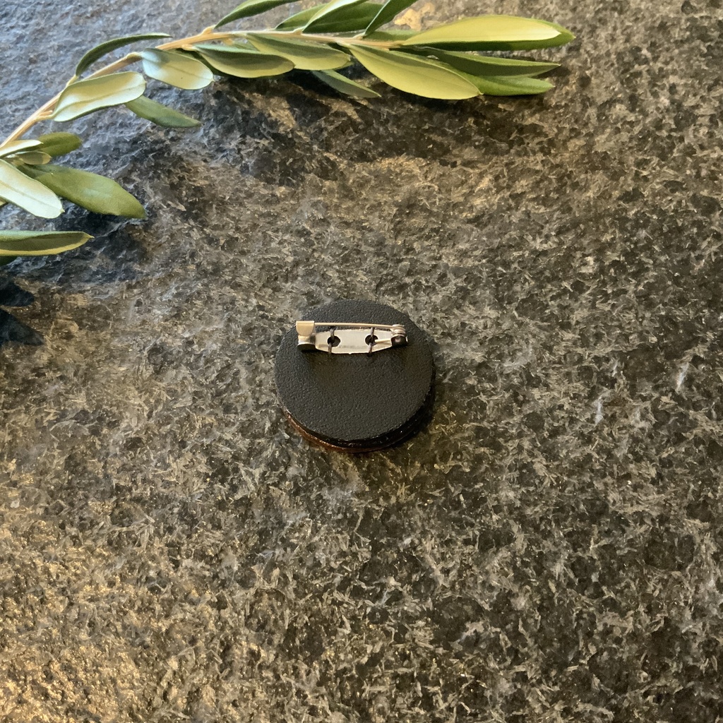 【 ハンドメイド 】まん丸 ブローチ