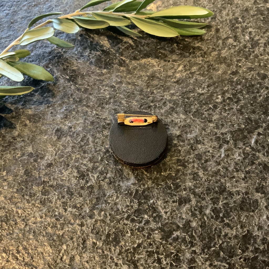 【 ハンドメイド 】まん丸 ブローチ