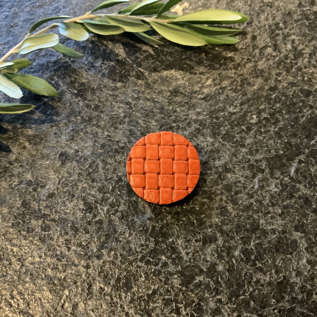 【 ハンドメイド 】まん丸 ブローチ