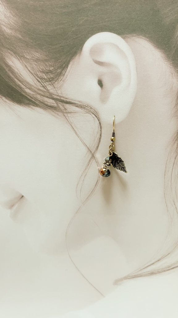 ツイステ サバナクロー寮 イメージピアス