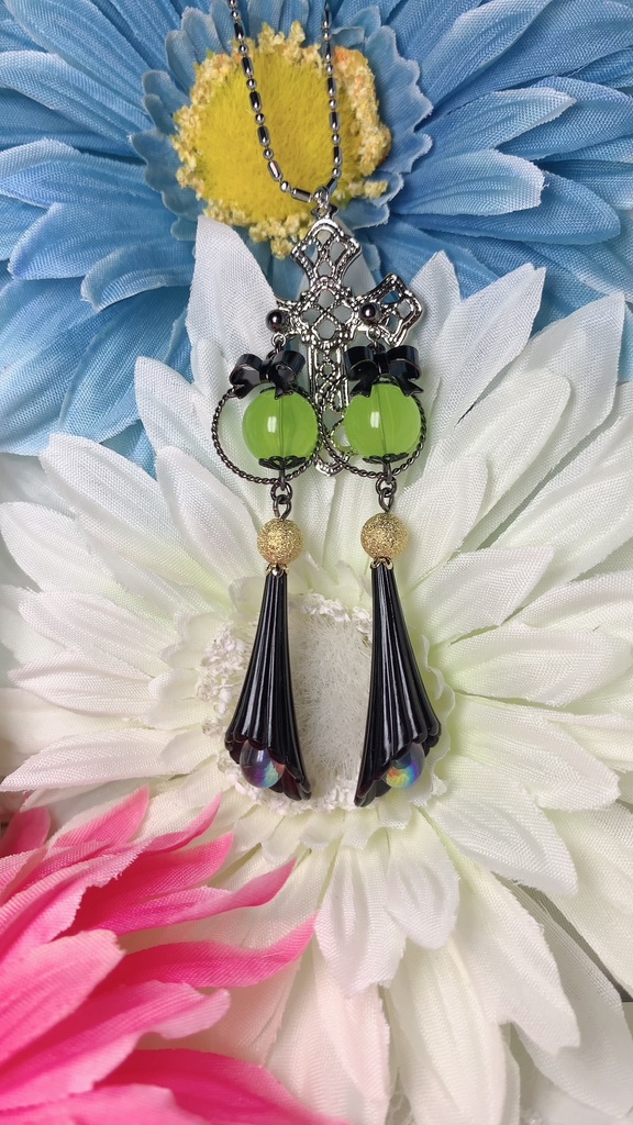 マレウス・ドラコニア🐉イメージピアス