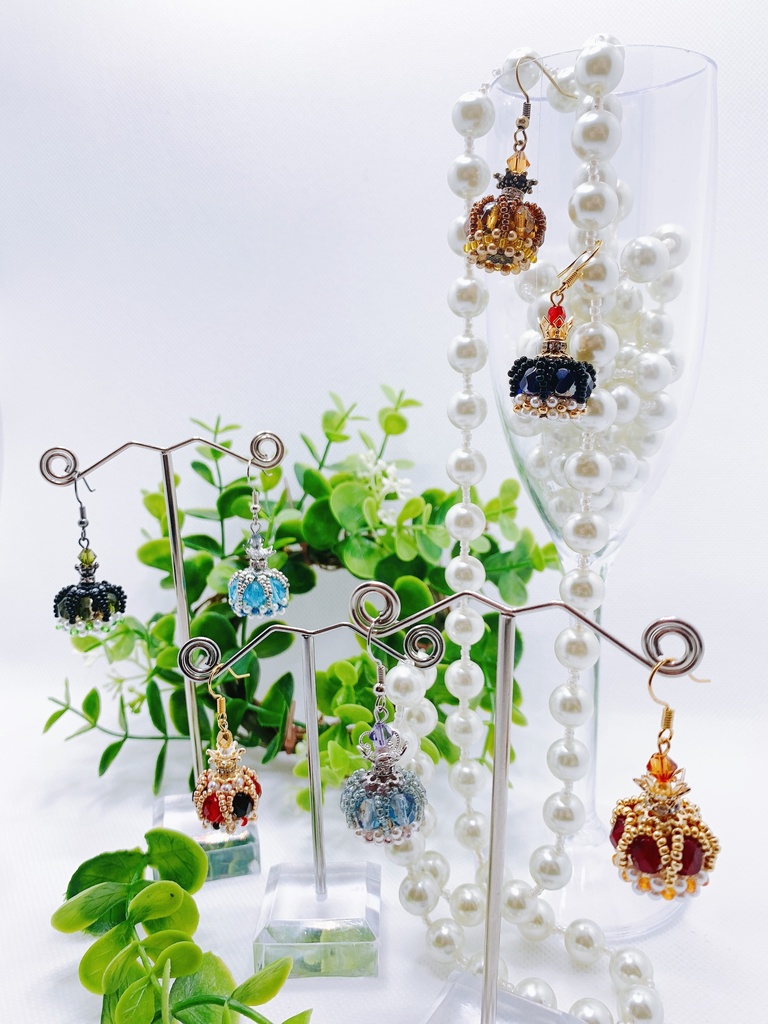 王冠ピアス&チャーム(ツイステ/ハーツラビュル)