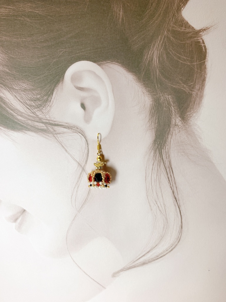 王冠ピアス&チャーム(ツイステ/ハーツラビュル)