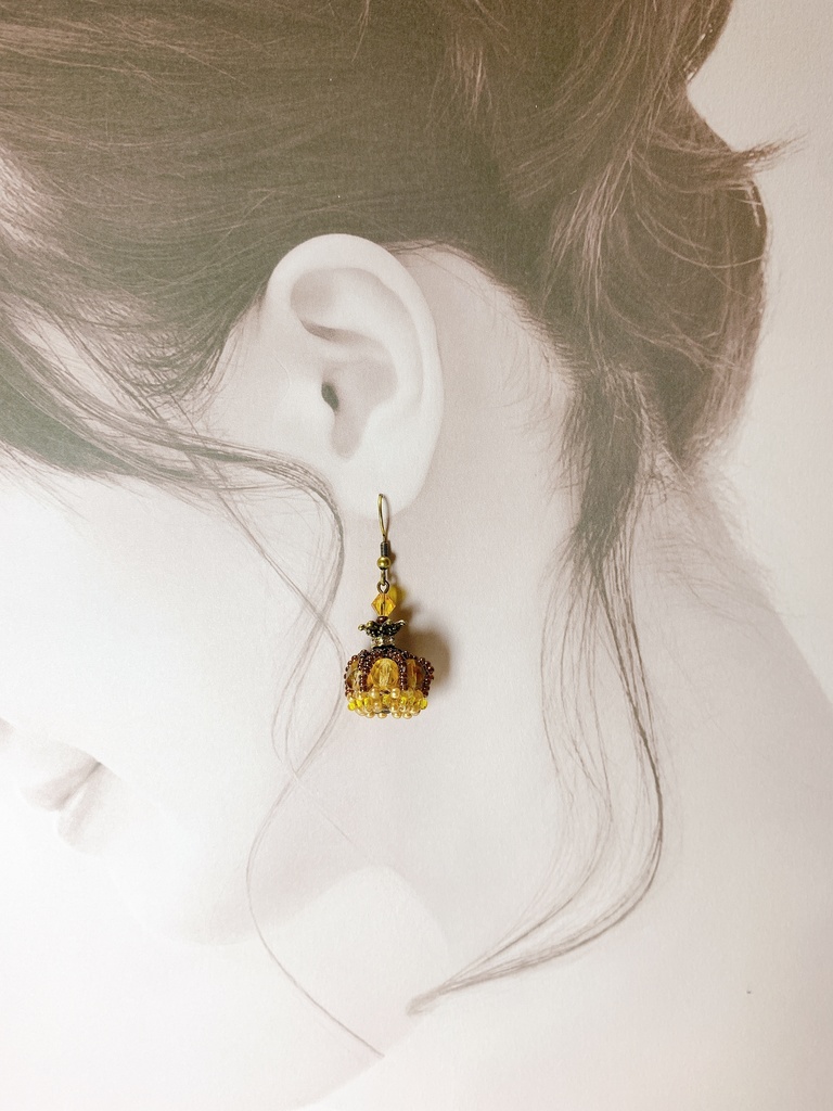 王冠ピアス&チャーム(ツイステ/サバナクロー)