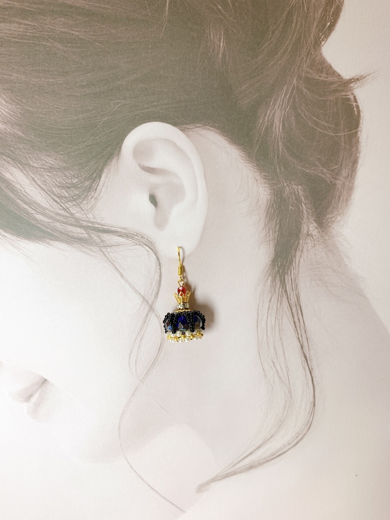 王冠ピアス&チャーム(ツイステ/ポムフィオーレ)