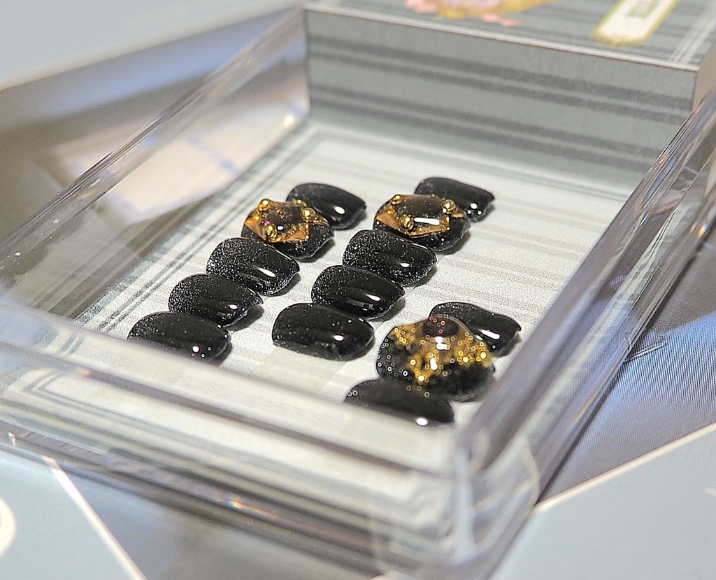 【GrB】ブラックマグONEポイントネイル(GrB等)