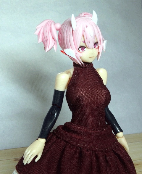 メガミデバイス 赤紫のワンピース&スカート