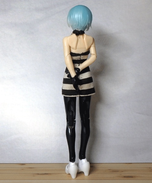 メガミデバイス ホルターネックワンピ(ボーダー 焦げ茶×ベージュ)