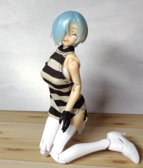 メガミデバイス ホルターネックワンピ(ボーダー焦げ茶・マイクロミニ版)