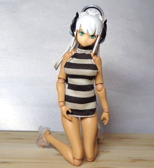 メガミデバイス ホルターネックワンピ(ボーダー焦げ茶・マイクロミニ版)