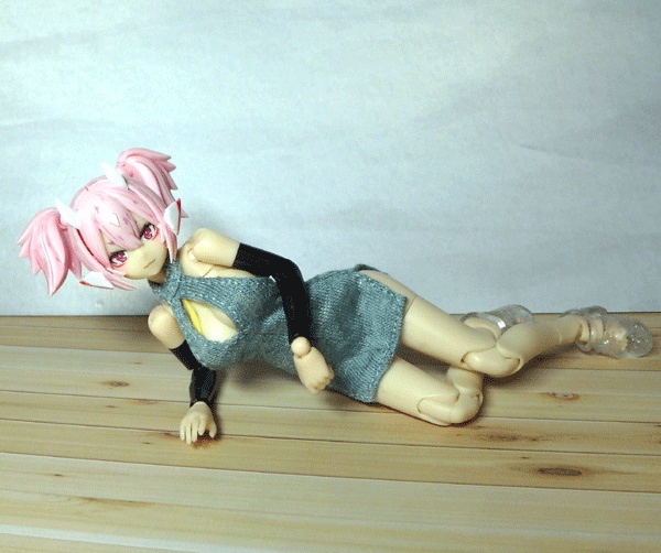 メガミデバイス 胸スリットホルターネックワンピ(水色)