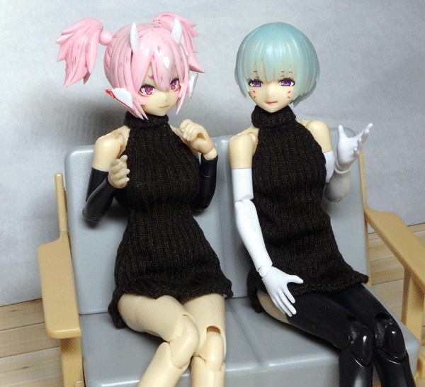 メガミデバイス ホルターネックワンピ(リブニット・焦げ茶)