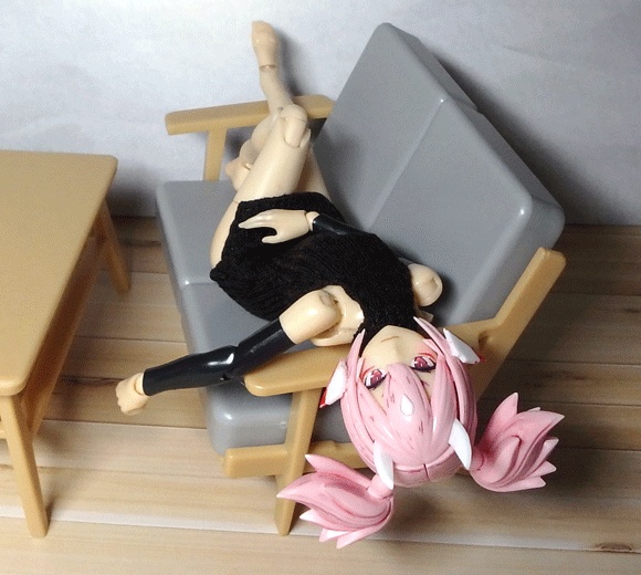 メガミデバイス ホルターネックワンピ(リブニット・焦げ茶)