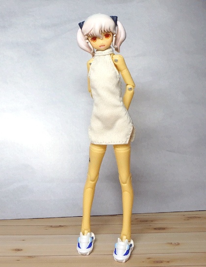 メガミデバイス ホルターネックワンピ(オフホワイト)