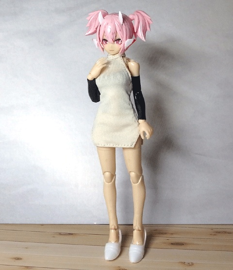 メガミデバイス ホルターネックワンピ(オフホワイト)