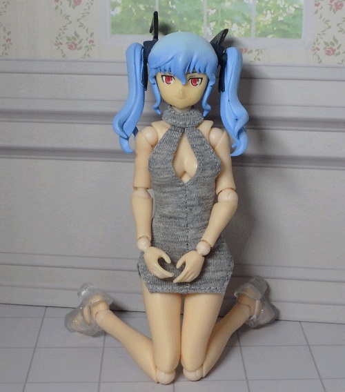 メガミデバイス 胸スリットホルターネックワンピ(グレー)