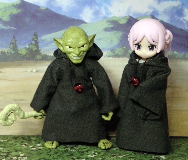 ドリカプのゴブリン(細)用 フード付きローブ