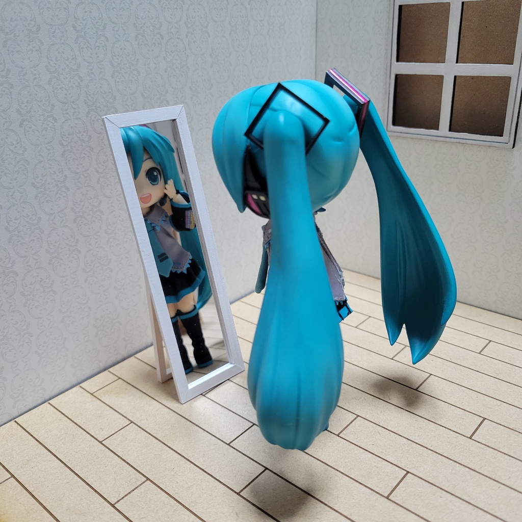 ミニチュアスタンドミラー