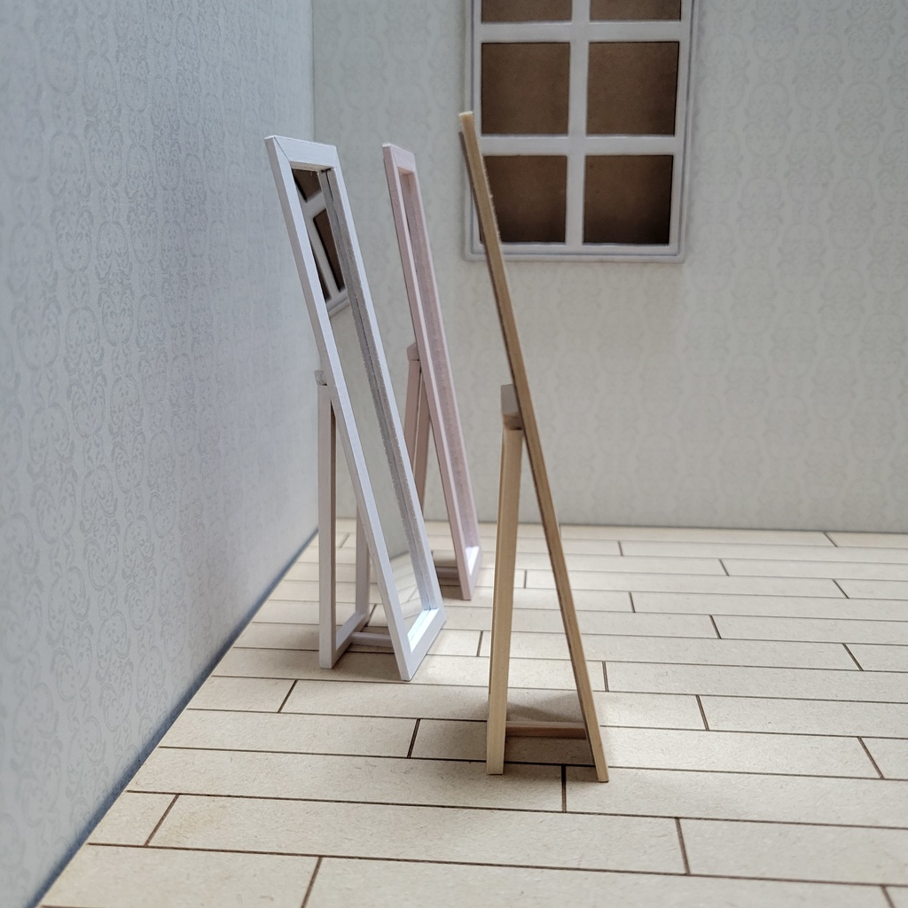 ミニチュアスタンドミラー