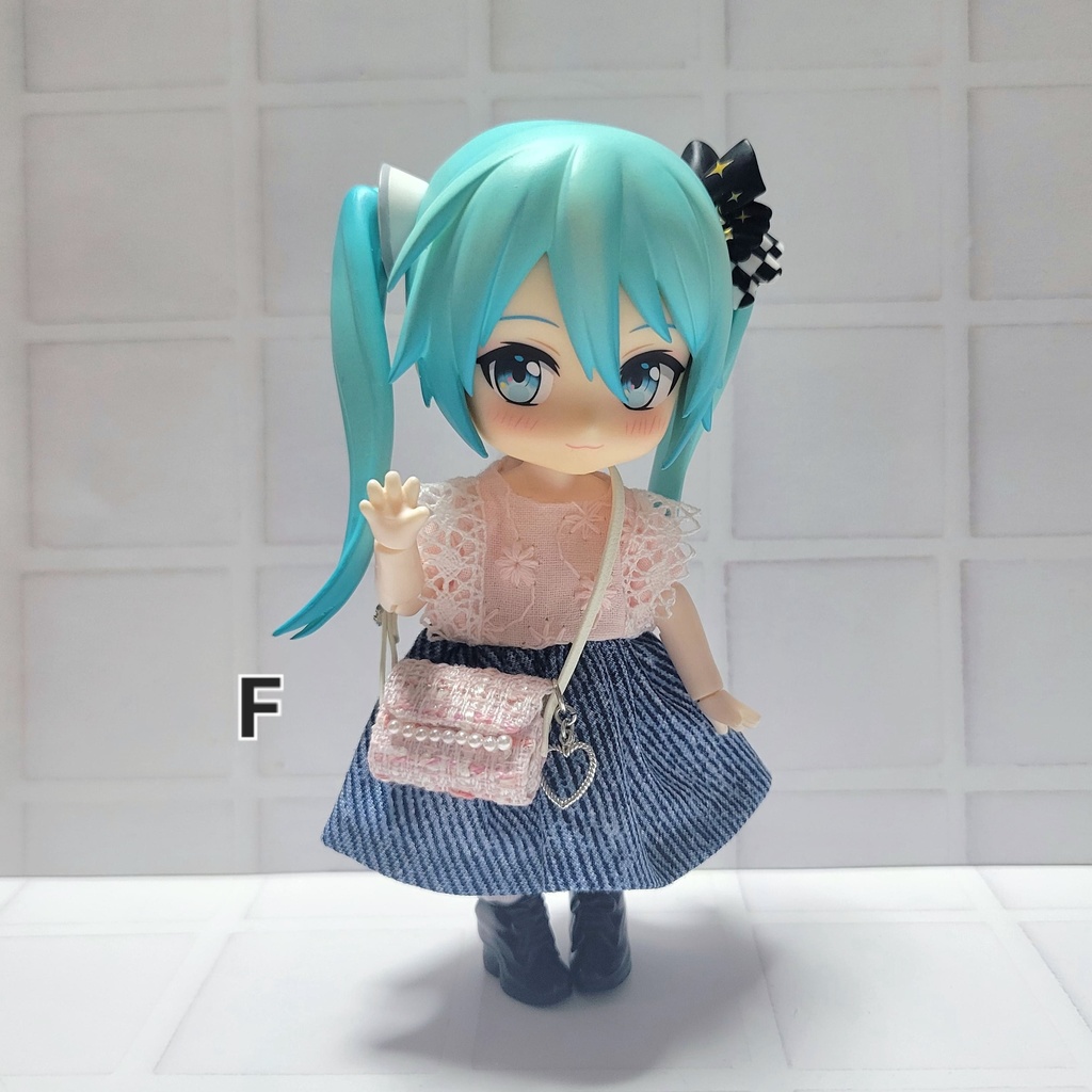 ミニチュアツイードショルダーバッグ