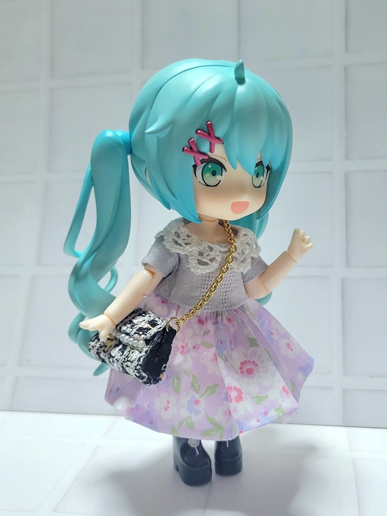 ミニチュアツイードショルダーバッグ