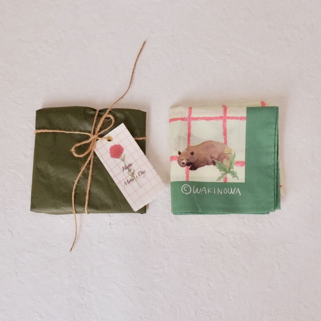 たんぽぽとくまのチェックハンカチ