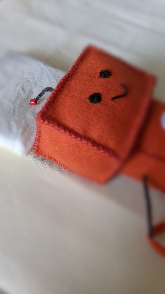 はたらくロボのフェルトぬいぐるみ