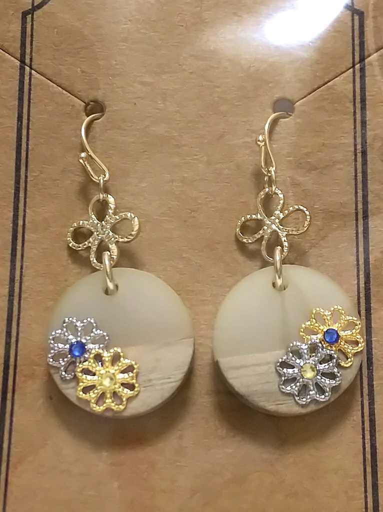 イメージカラーピアス