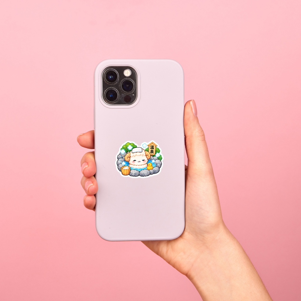 【冬の温泉】ほっこり羊ちゃん♨️|かわいい和風イラストステッカー Cute Sheep in a Japanese Hot Spring – Kawaii Winter Sticker