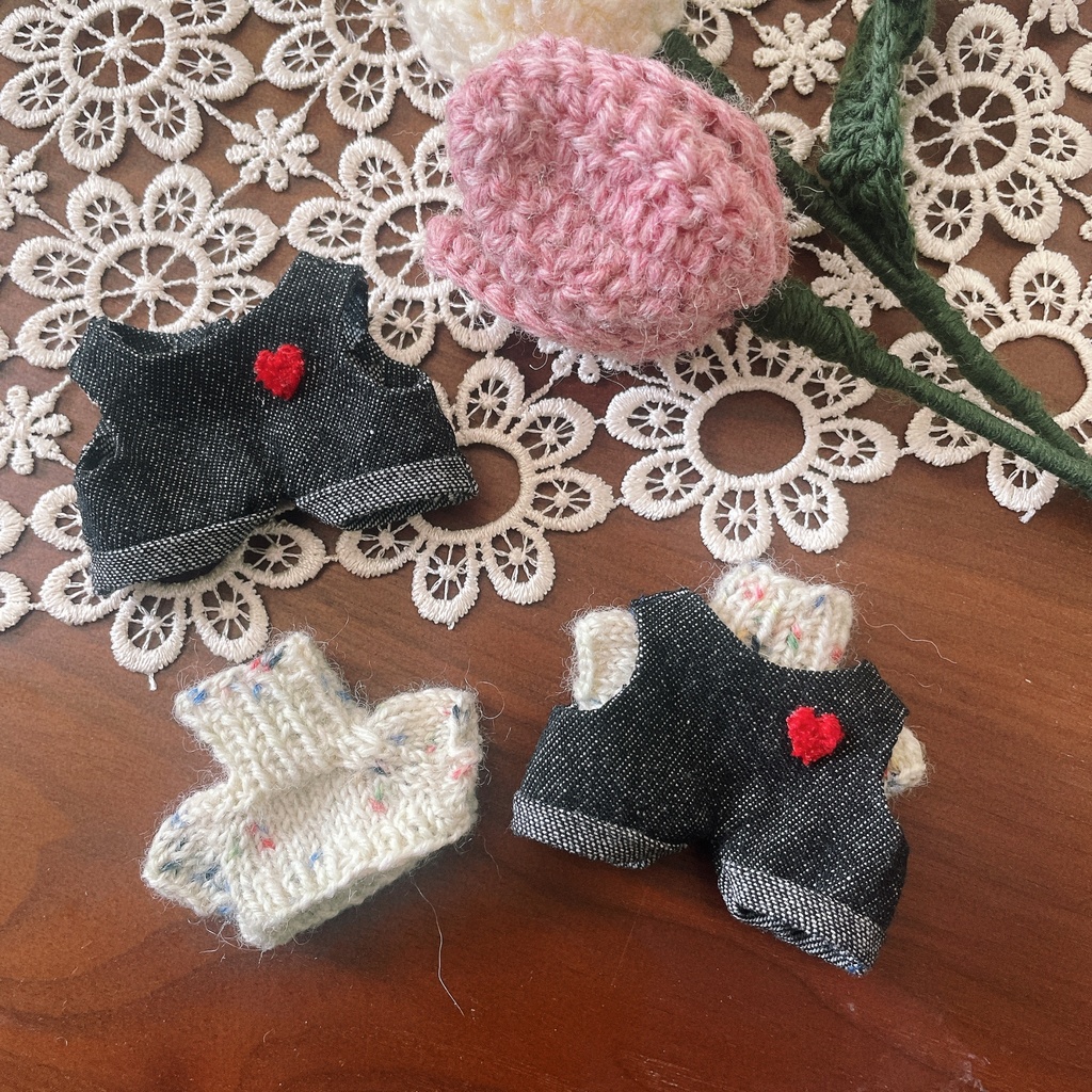 オーバーオールとセーターのセット