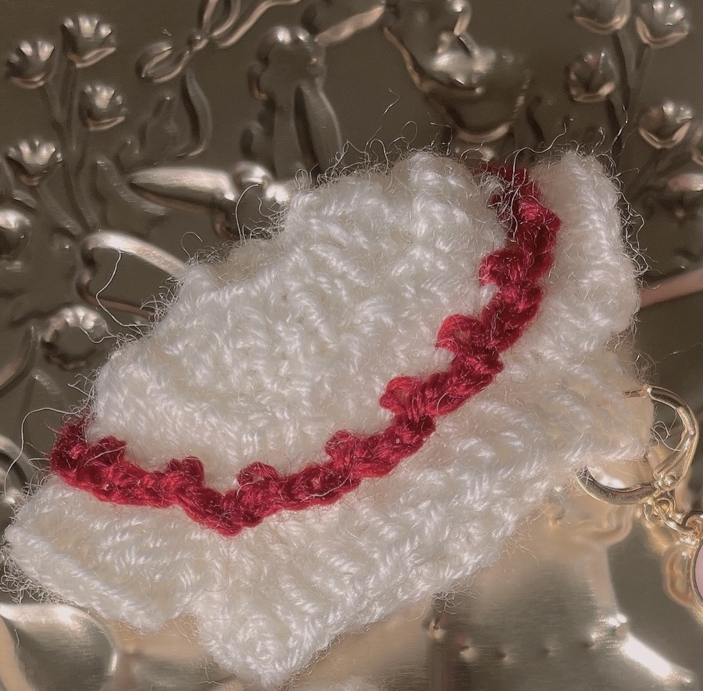 【4/8 𝚃𝚑𝚞. 21:30〜】フリル付きニット