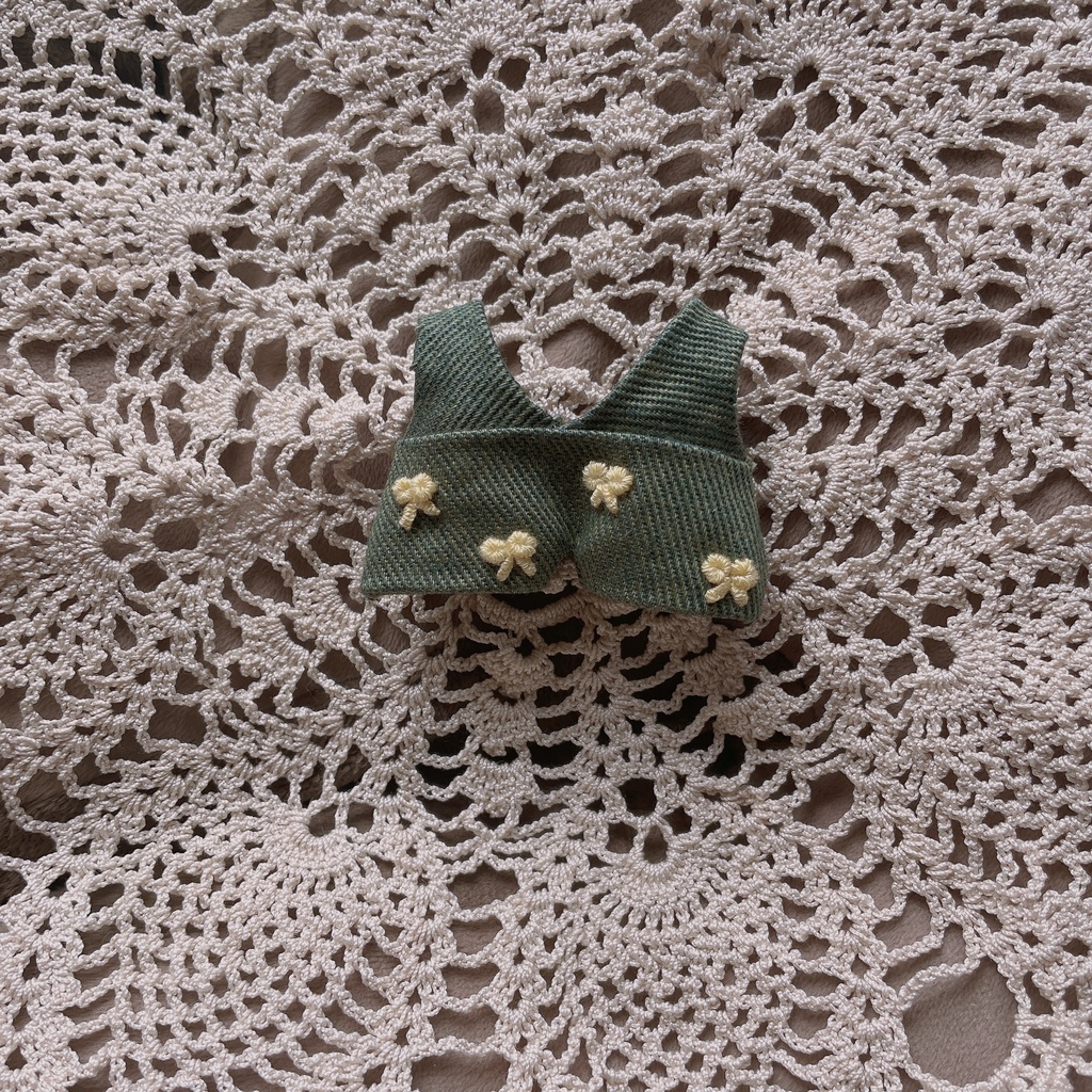 【7/26 21:30〜頒布予定】夏の刺繍サロペ
