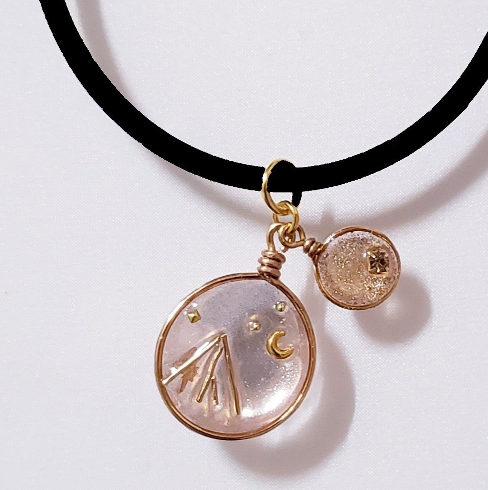 *Metal メタル・Tipi ティピ / シンボルチャーム(S002)