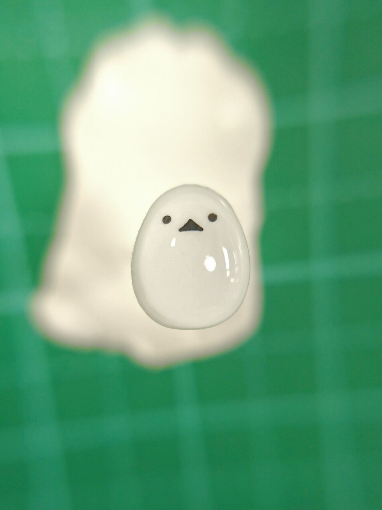 米粒サイズの小鳥お耳飾り