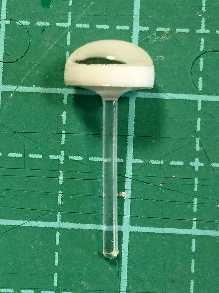 米粒サイズの小鳥お耳飾り