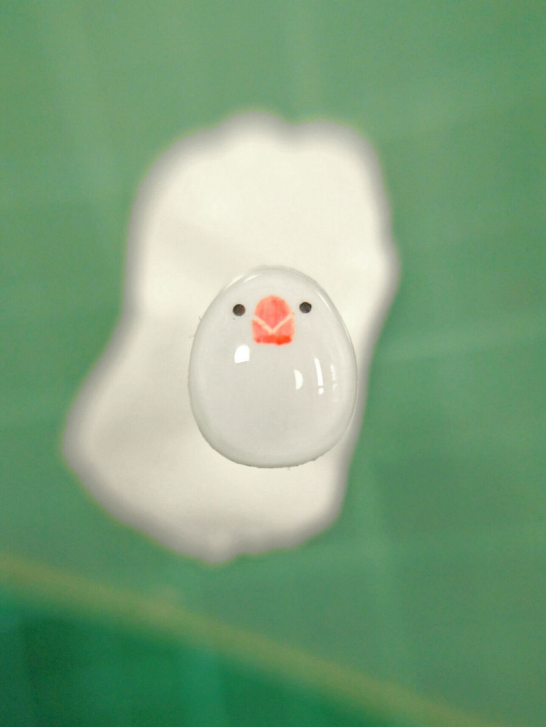 米粒サイズの小鳥お耳飾り