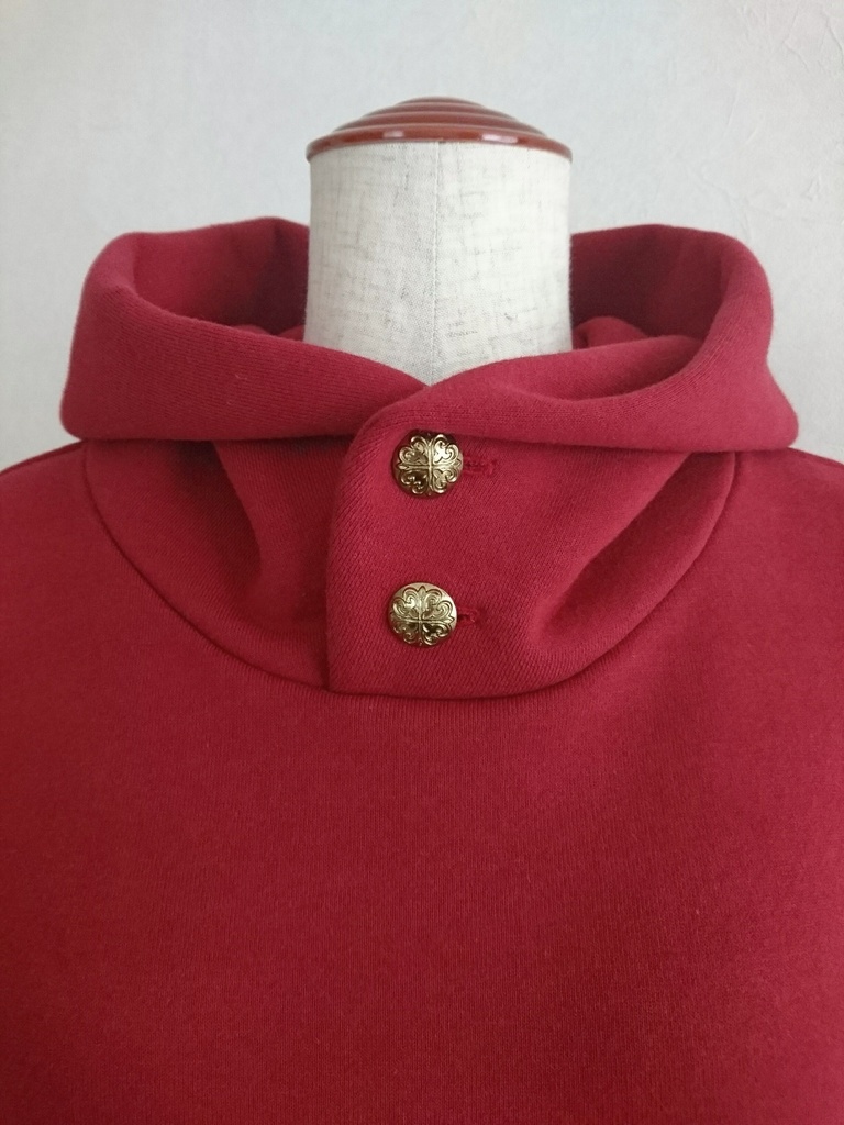 ボタン開きフードプルパーカー