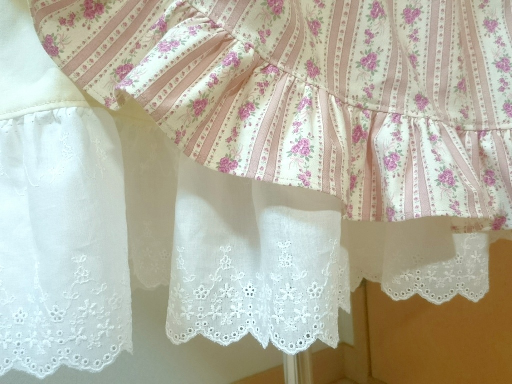 花柄ジャンパースカート