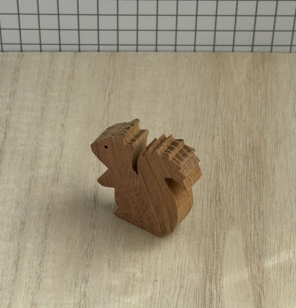 リスの置物
