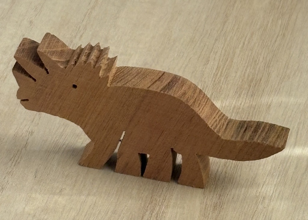 トリケラトプスの置物