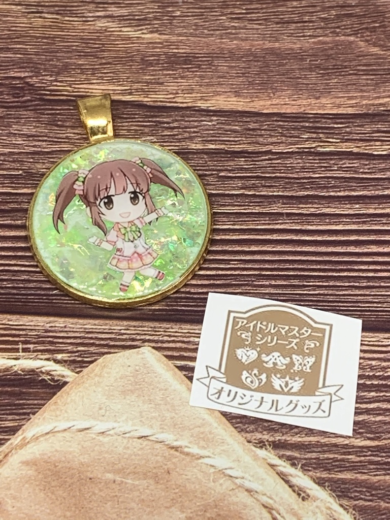 レジンアクセサリー「緒方智絵里」