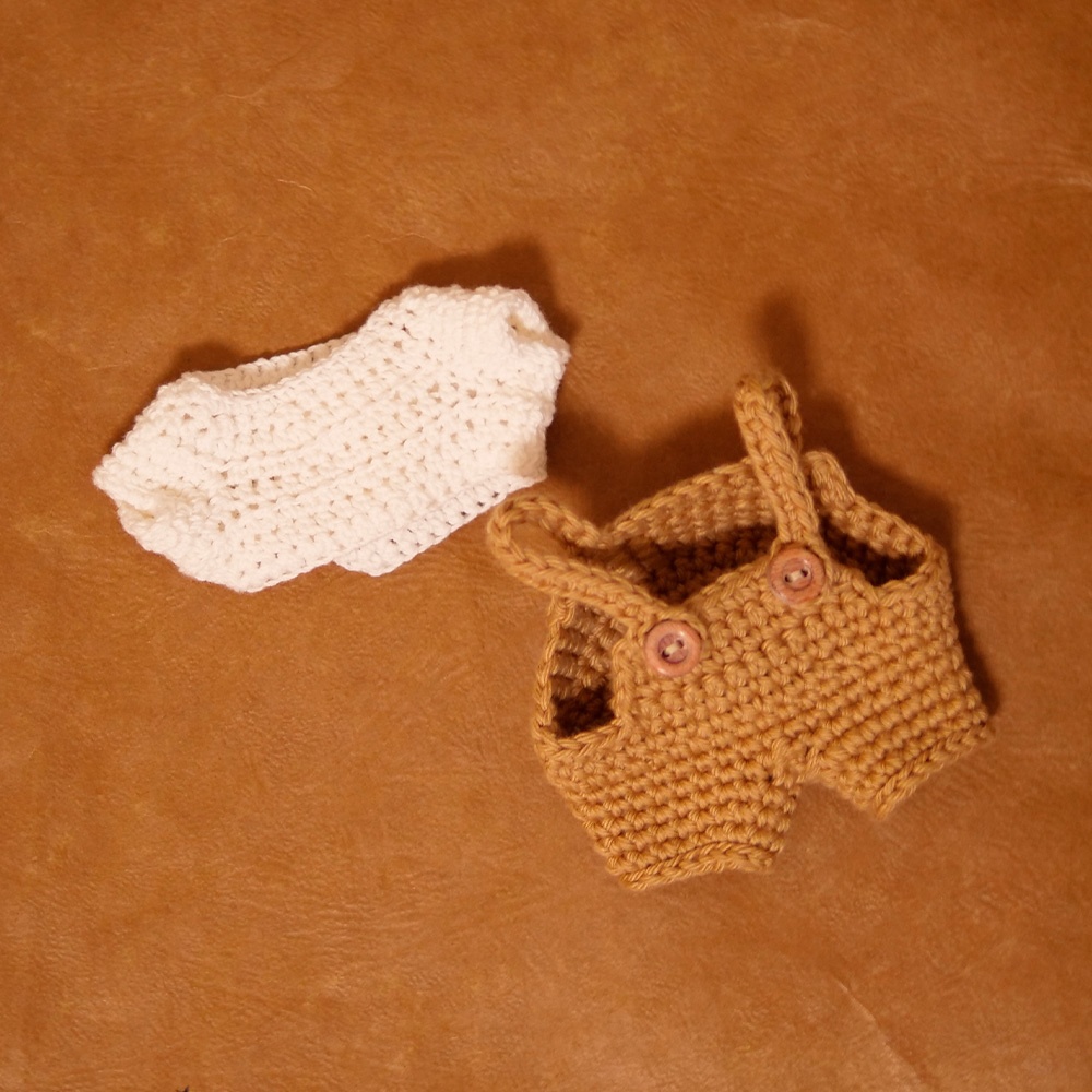 【ぬい服】かぎ針編みサロペット〈 Biscuit 〉