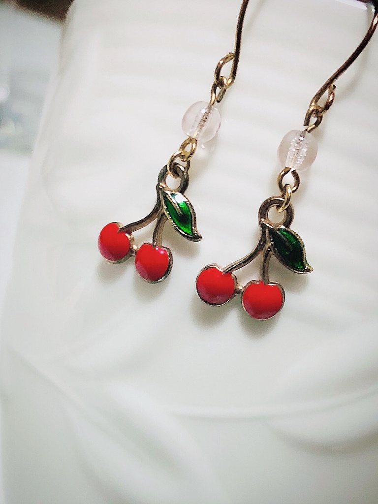 さくらんぼピアス🍒