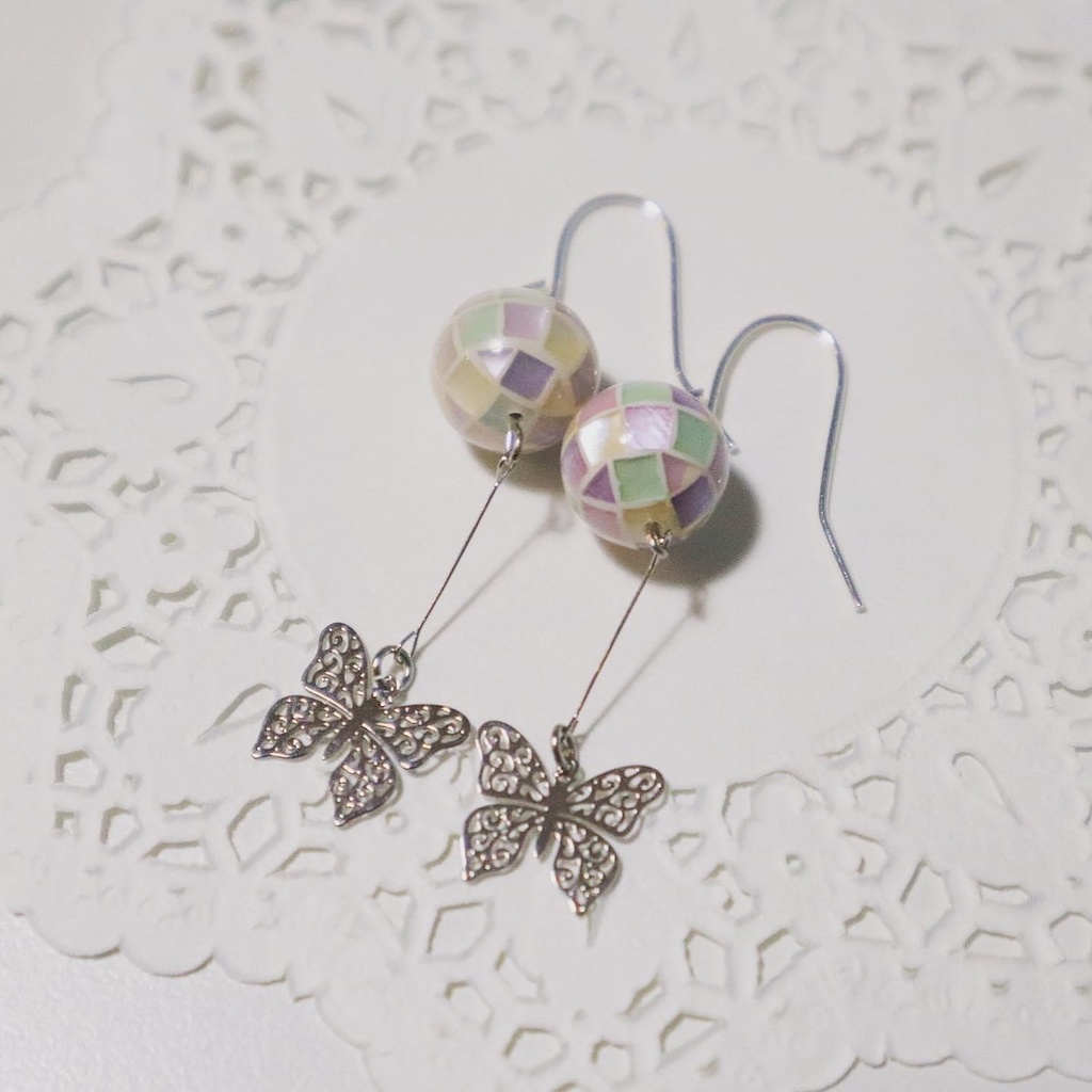 モザイクシェル蝶々ピアス
